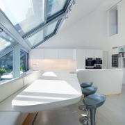 Kitchen and Table_xz6ZDrIr_f